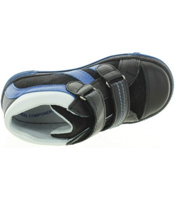 Leather sneakers for pigeon toe boy