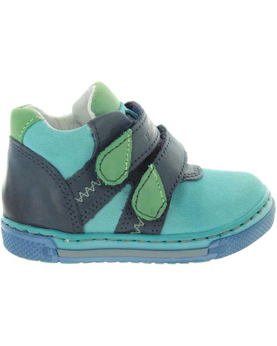 Kids therapeutic shoes with good arches