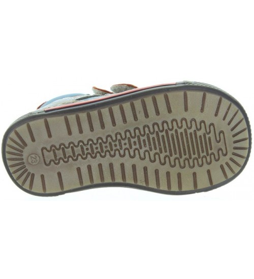 Leather shoes for kids that are theraphy 