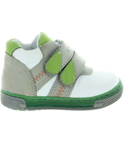 Kids boots that are anti smell 