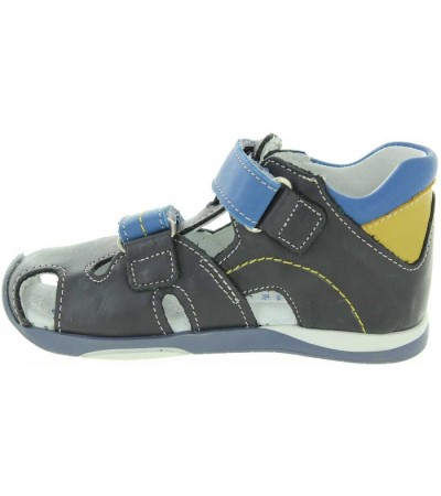 Toddler sandals with good arch for wide width