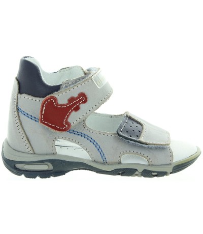 High top pronation best sandals for a boy with wide feet