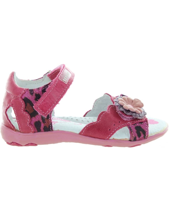 Girls sandals with ankle pronation with added ankle support 