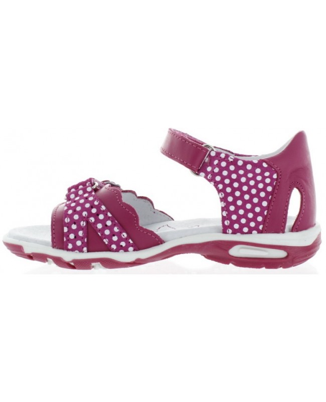 Closed heel pink sandals for children