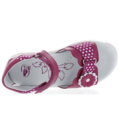 Closed heel pink sandals for children