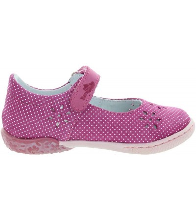 Toddler with soft soles shoes