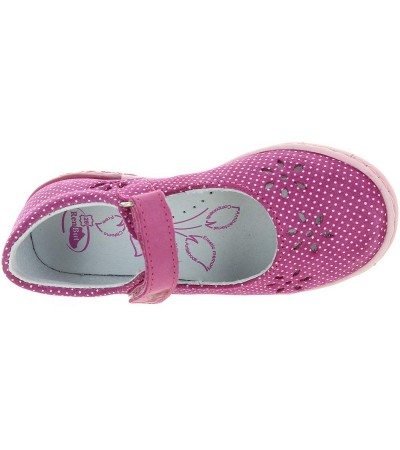 Toddler with soft soles shoes
