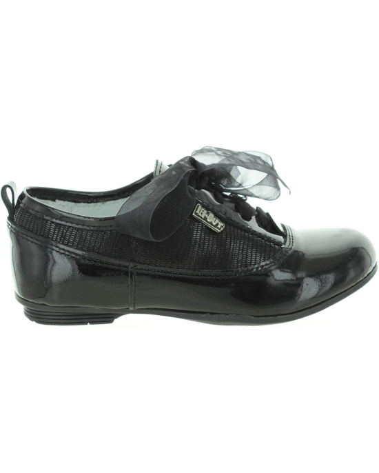 Black orthopedic quality shoes for pigeon toed child