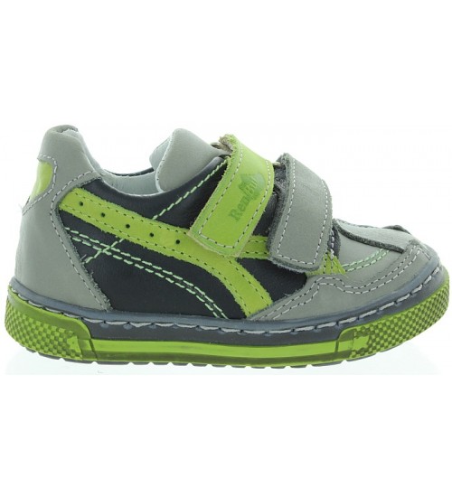 Good support child sneakers for walking