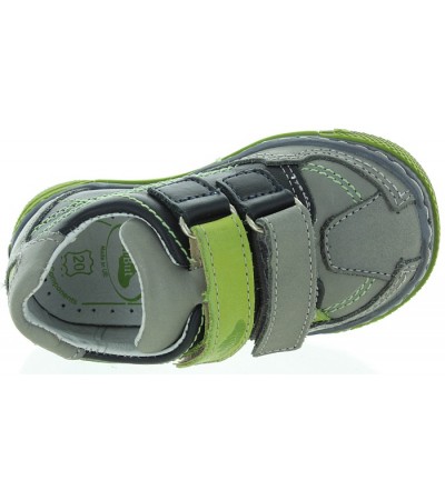 Good support child sneakers for walking