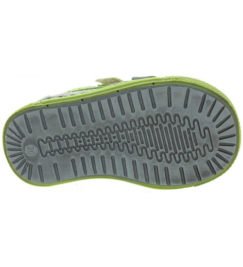 Good support child sneakers for walking