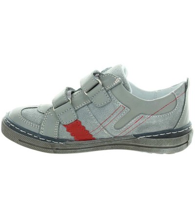 Good arch casual footwear for child 