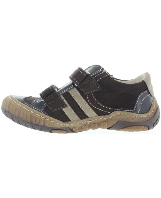 Boys shoes for walking on inside of the foot