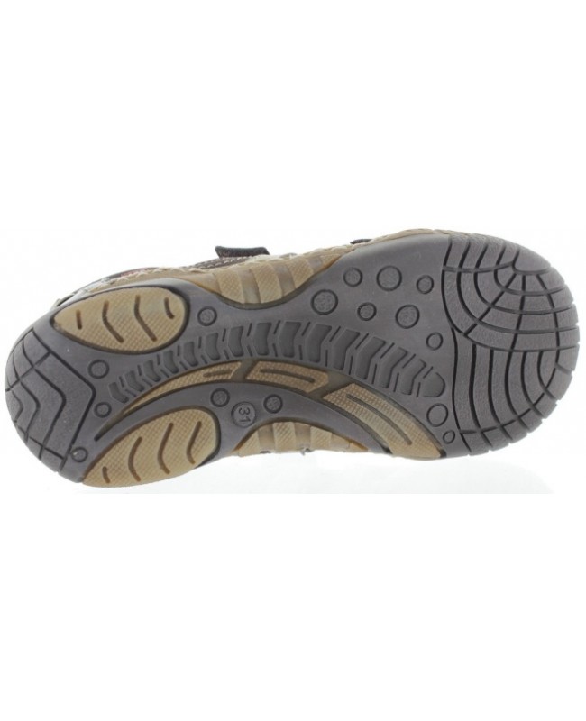 Boys shoes for walking on inside of the foot