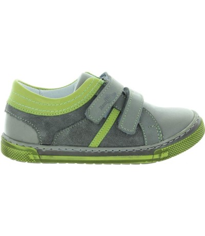 Flat feet prevention shoes for boys