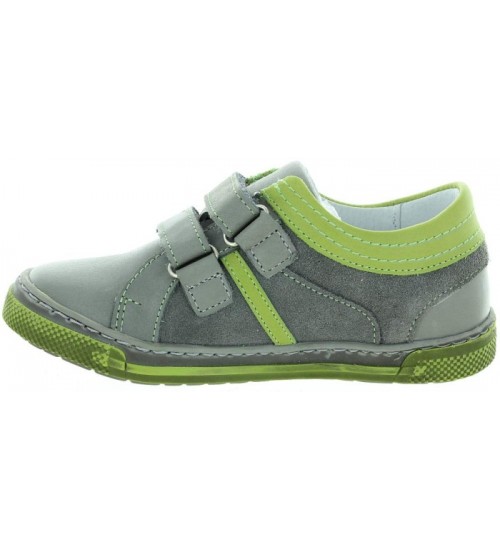 Shoes for boys flat feet prevention