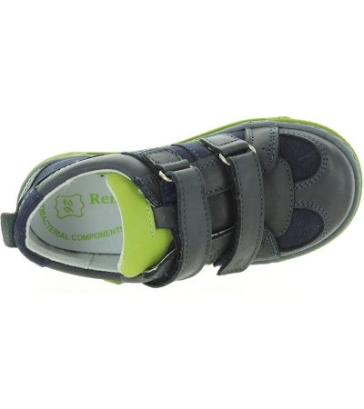 Wide feet in boys dressy shoes