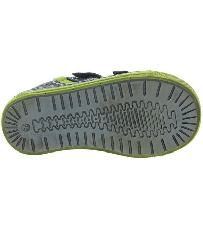 Wide feet in boys dressy shoes