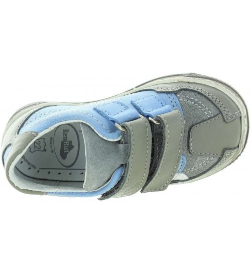 Sneakers with good support for bow feet