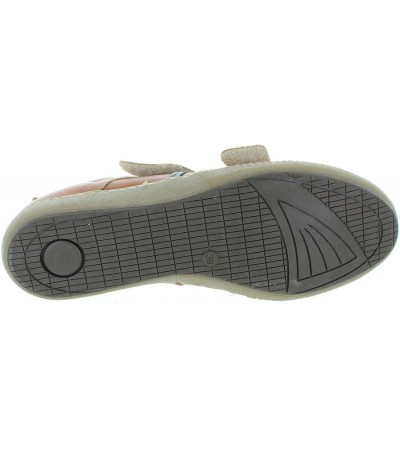 Shoes for flat feet in boys that are special