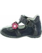 Best shoes for a child to correct posture 