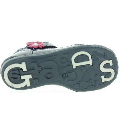 Best shoes for girls for ankle pronation
