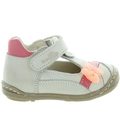 Tiptoe walking preventive beige footwear for toddlers