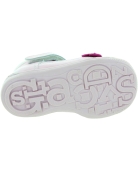 Pink leather sandals with closed toes for a toddler girls