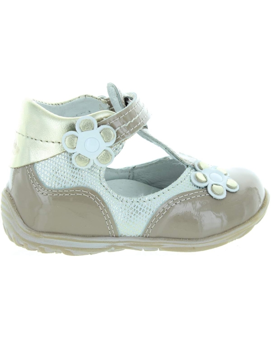 Foot supination beige high top baby shoes