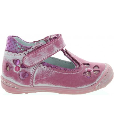 Shoes for baby narrow feet in fuchsia leather 