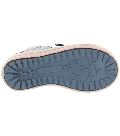 Shoes fix for toddlers intoeing 