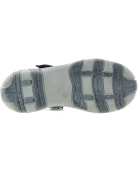 School shoes for child with flat feet