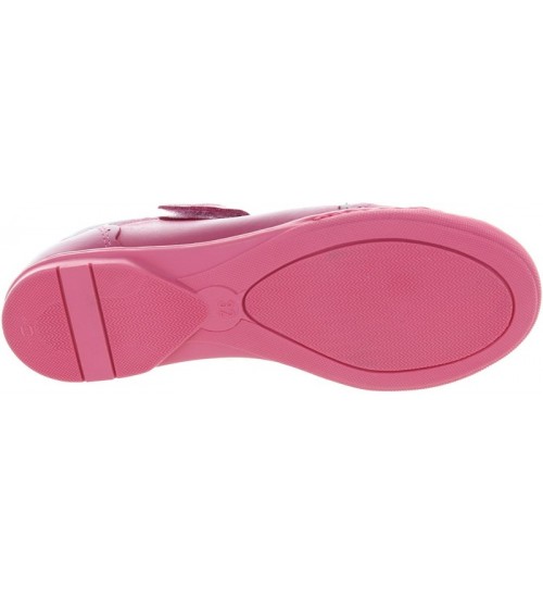 Kids with flat feet good shoes