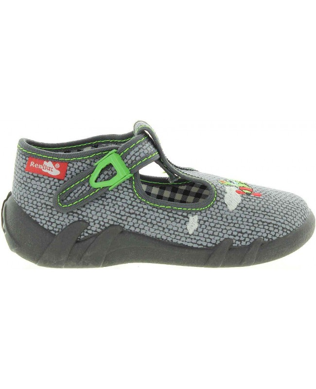 Slippers for a boy with arches