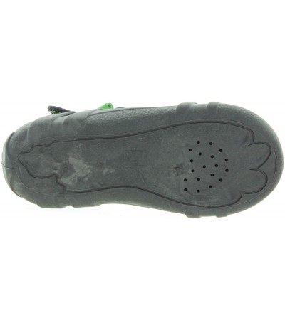 Slippers for a boy with arches