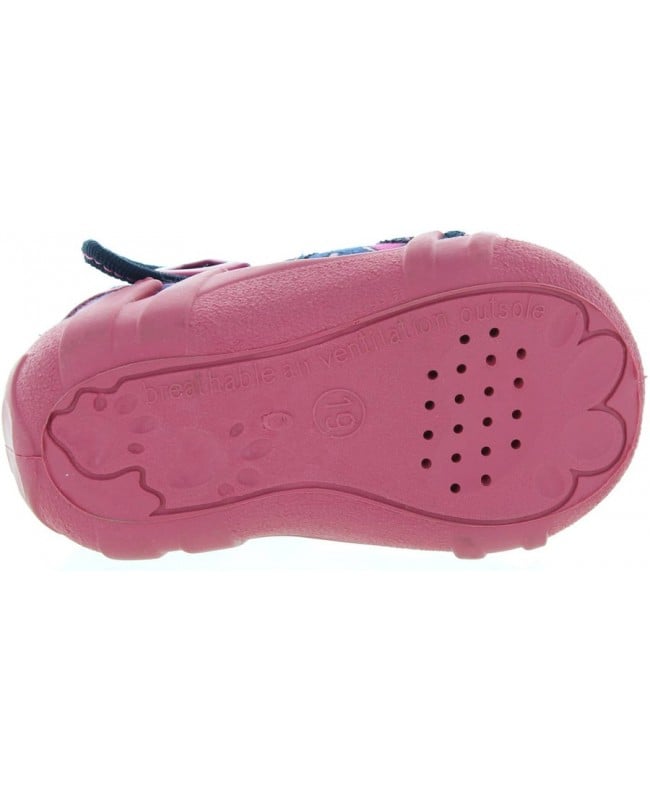 House shoes stop tipy toes