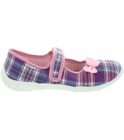 House shoes for child with slim feet