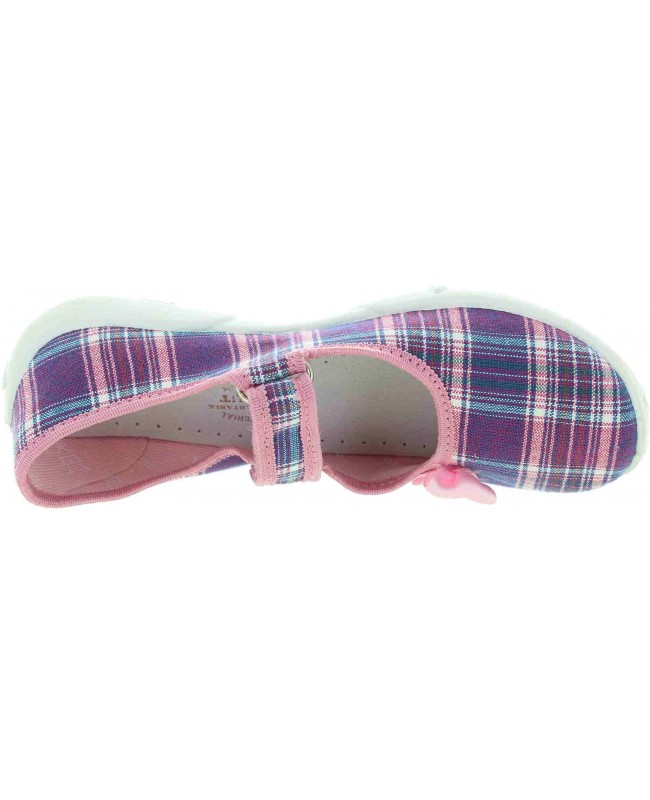 House shoes for child with slim feet