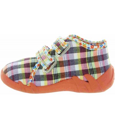 House shoes for child with chubby feet