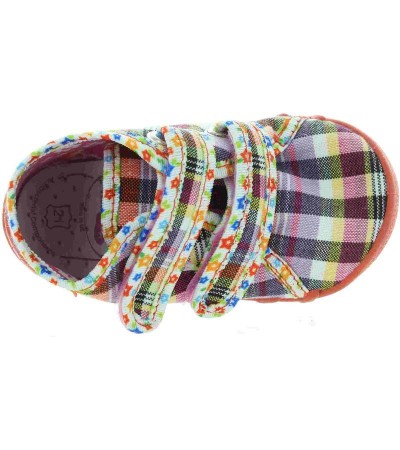 House shoes for child with chubby feet