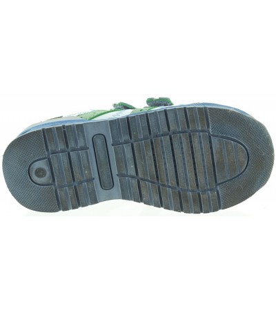 Toddler sneakers for great support 