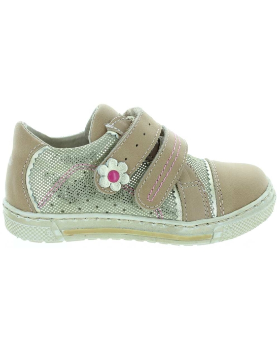 Natural leather sneakers for child