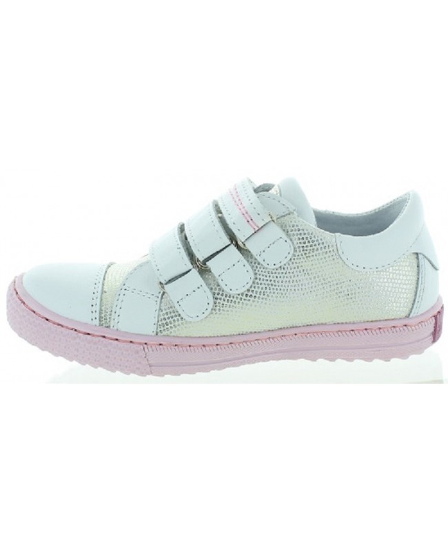 Shoes with arches for youth 