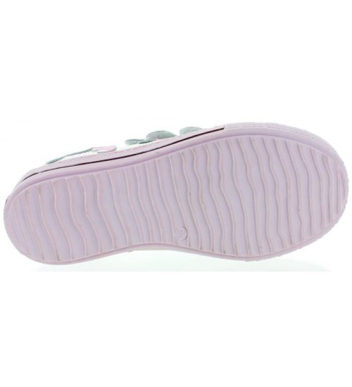 Shoes with arches for youth 