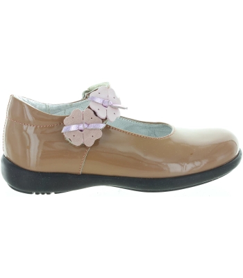 Girls shoes from Italy with good arch