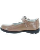 Girls shoes from Italy with good arch