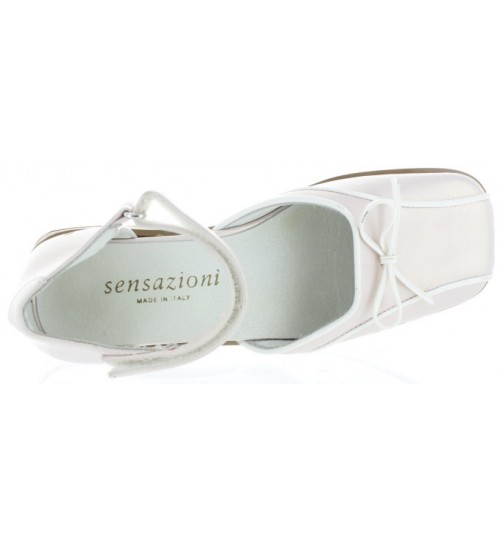 Dress shoes for an older girl in pink 