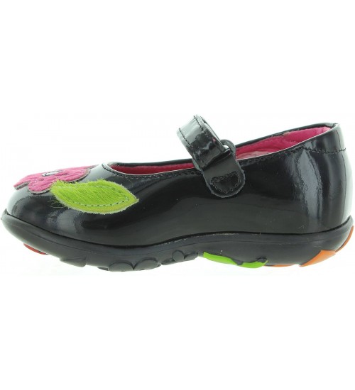 Girls toe in fix footwear