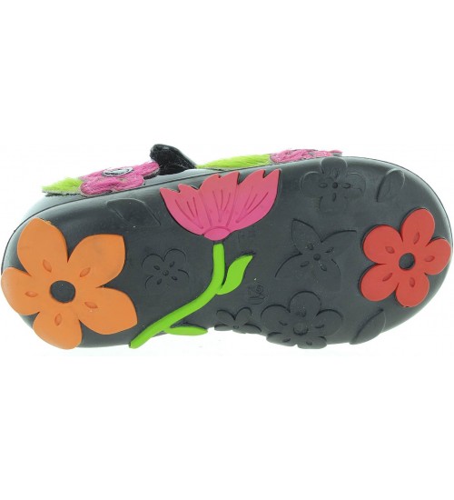 Girls toe in fix footwear