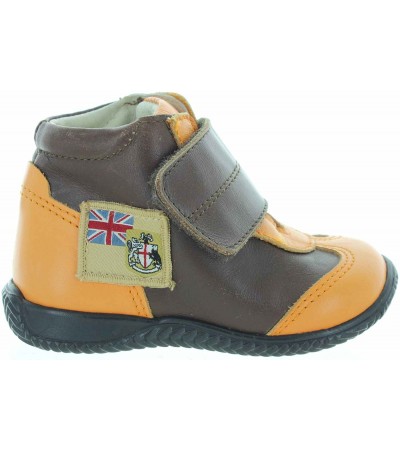 Boots for a baby boy as high tops
